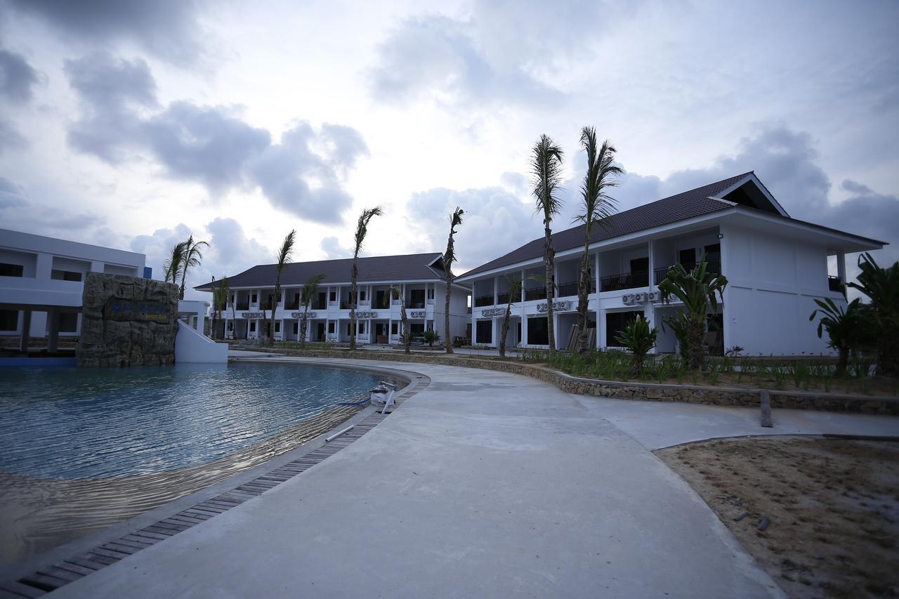 Kahyangan Resort Singkawang Exterior photo